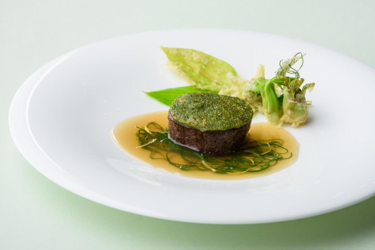 Kanazawa Tokyu Hotel Exterior foto A dish by Thomas Keller